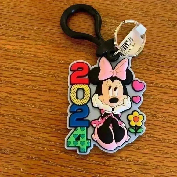 Other - Walt Disney World Minnie Mouse 2024 keychain